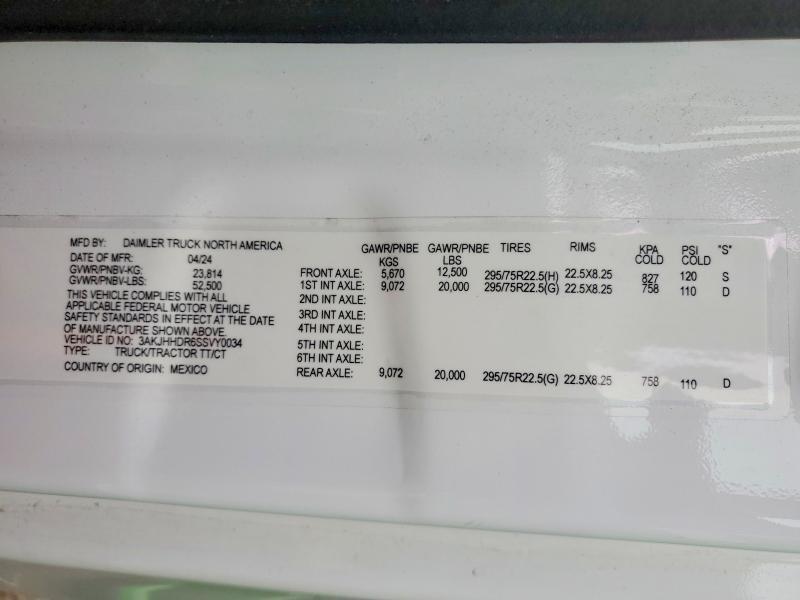 2025 Freightliner Cascadia 126 Semi Truck