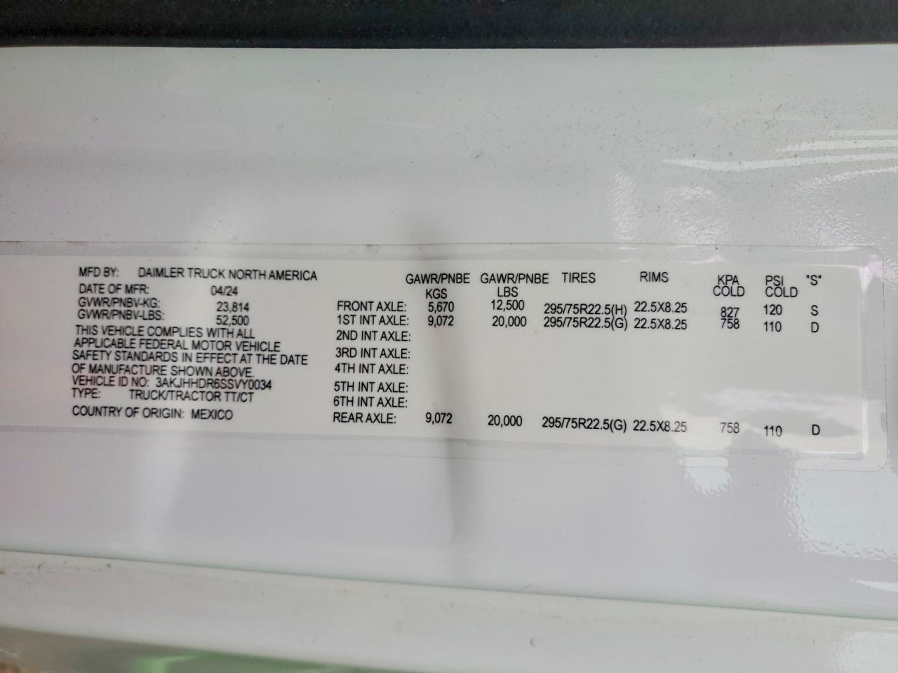 2025 Freightliner Cascadia 126 Semi Truck