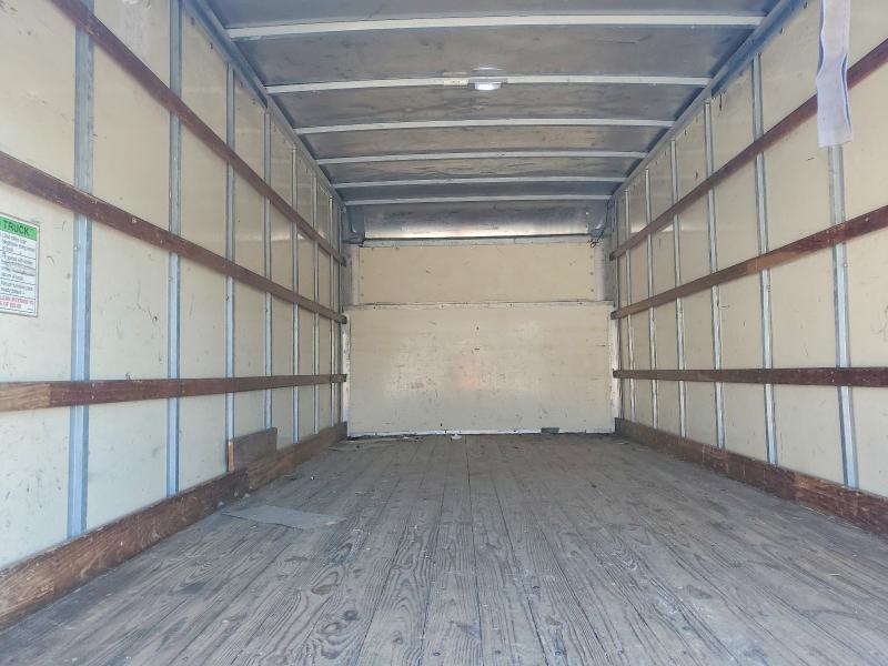 2013 Ford Econoline E350 Super Duty Cutaway van