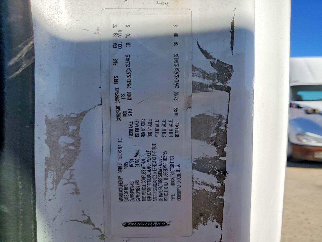 2016 Freightliner Cascadia 1-Semi Truck