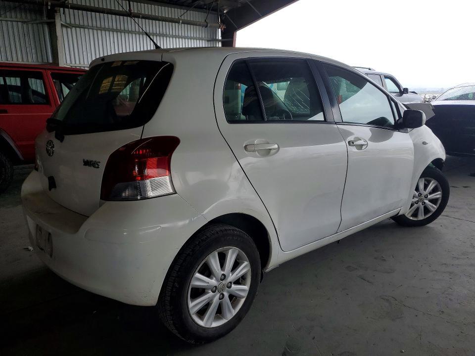 2011 Toyota Yaris Base