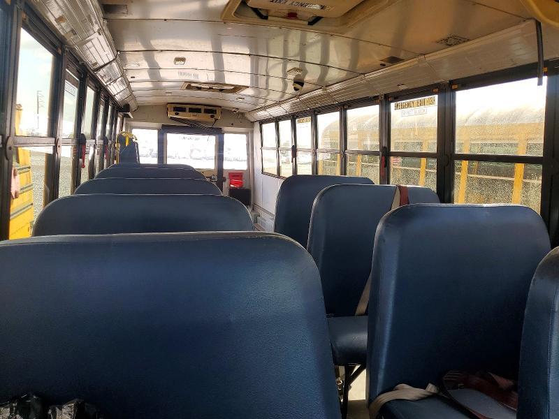 2010 Freightliner 2010 Thomas SAF-T-LINER C2-School Bus