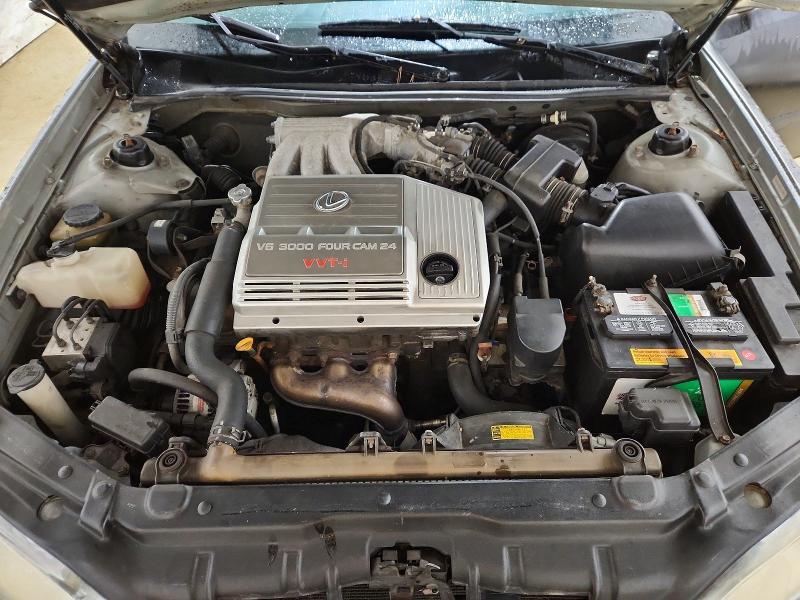 2000 Lexus Es 300 Base