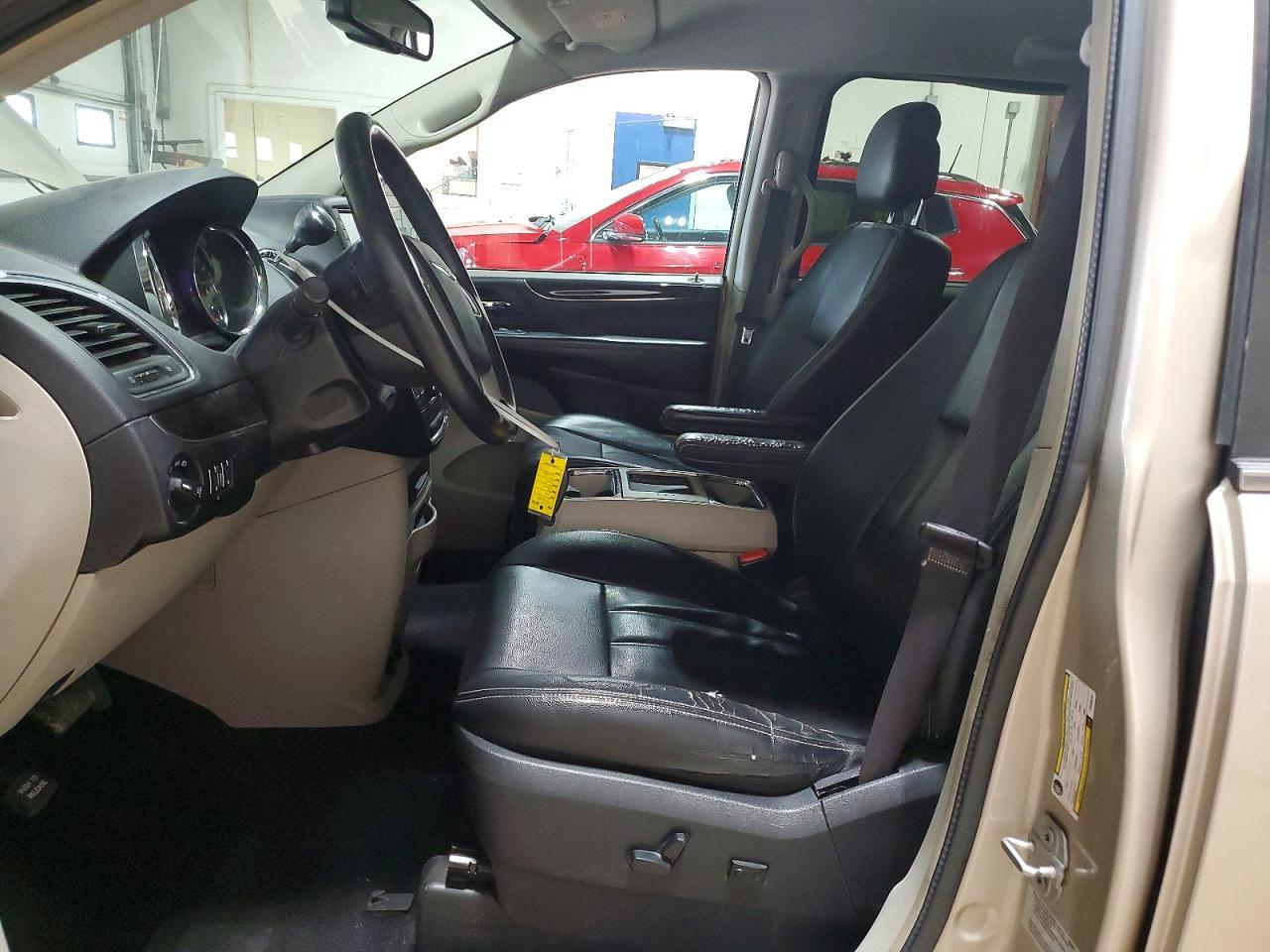 2015 Chrysler Town & Country Touring