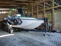 Botes dañados por inundaciones a la venta en subasta: 2013 Nautique Unknown