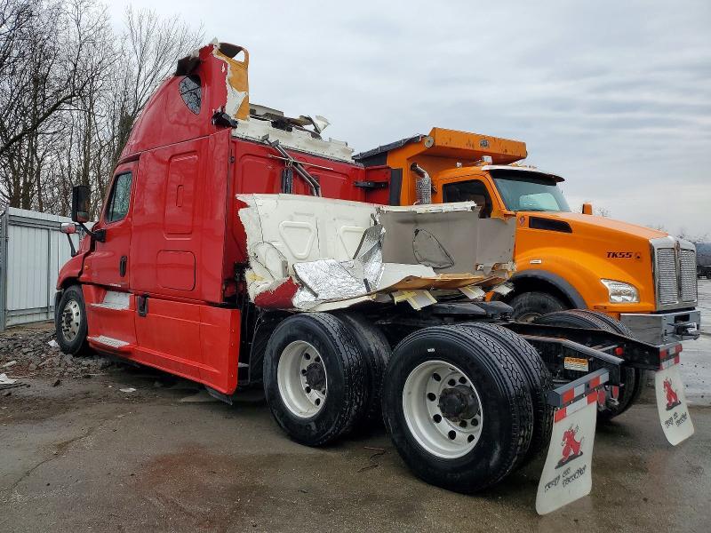 2015 Freightliner Cascadia Semi Truck