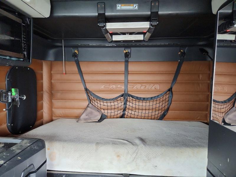 2019 Freigliner 2019 Freightliner Cascadia 126 Semi Truck