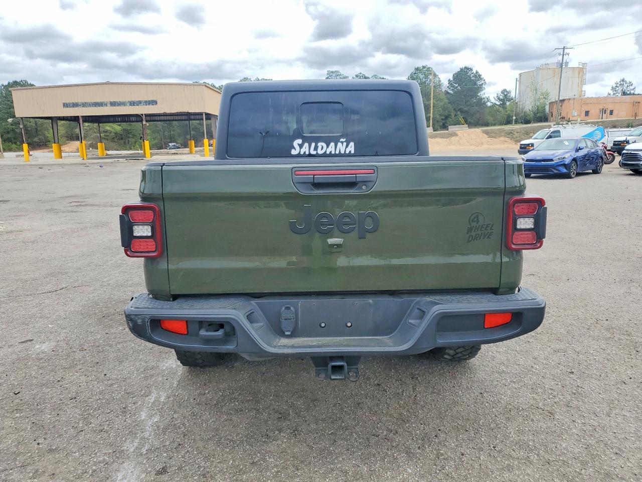 2024 Jeep Gladiator Sport