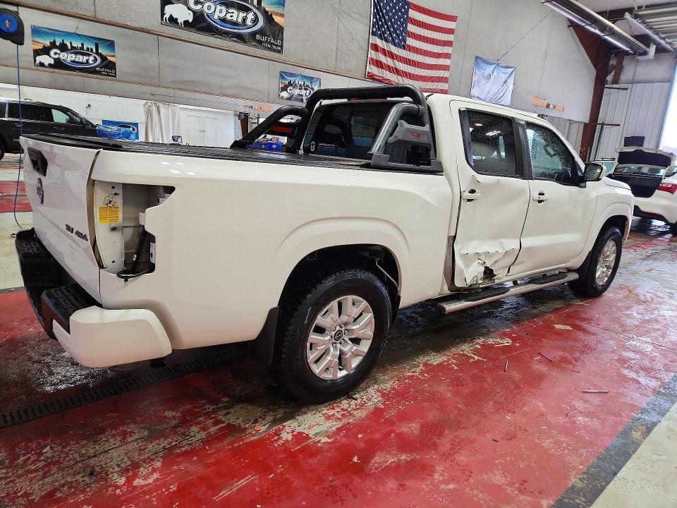 2023 Nissan Frontier SV