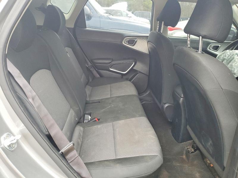 2022 KIA Soul lx