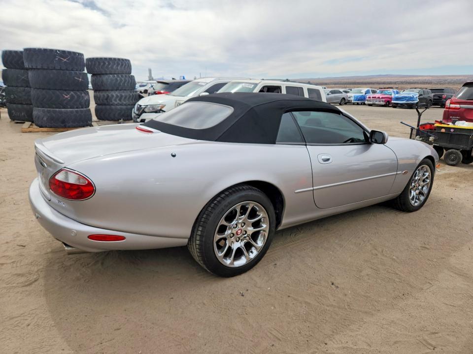 2002 Jaguar XKR