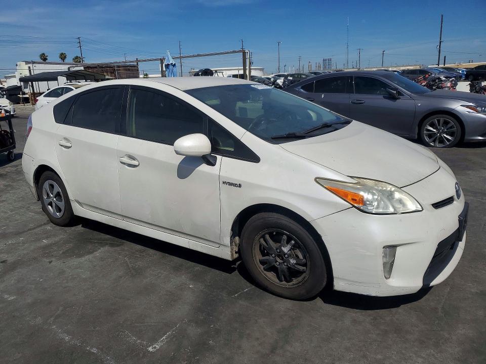 2014 Toyota Prius Three