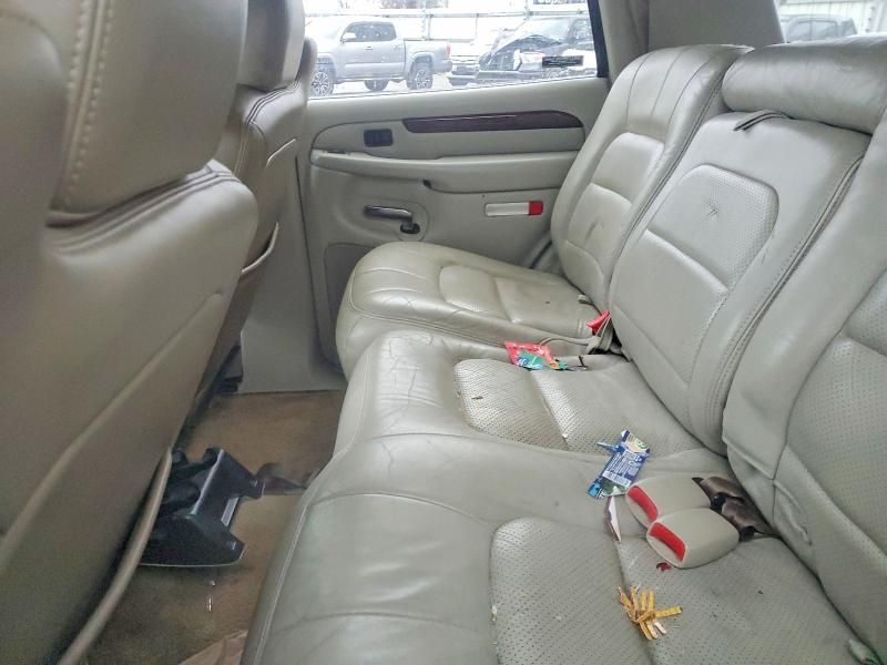 2002 Cadillac Escalade Luxury