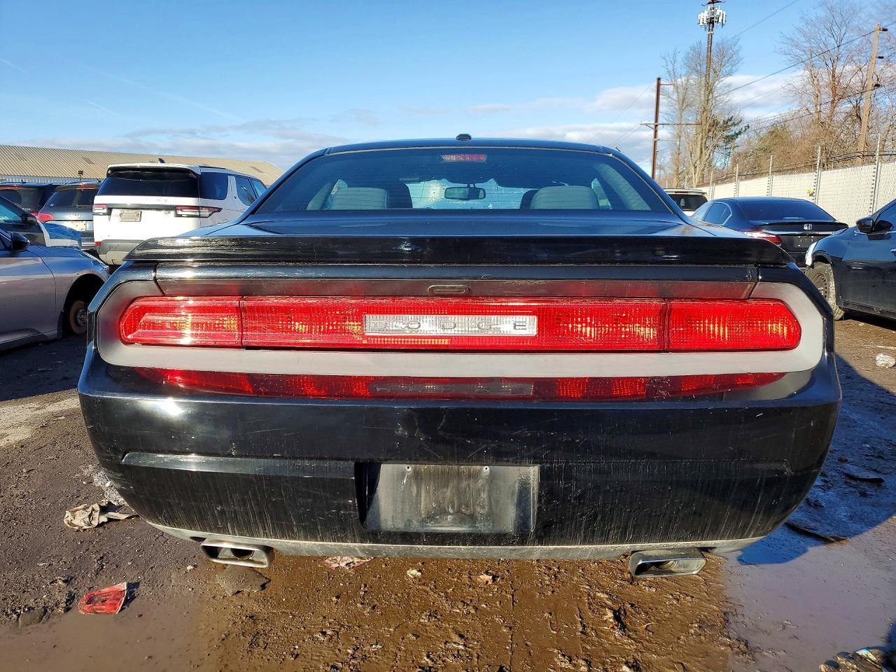 2014 Dodge Challenger sxt