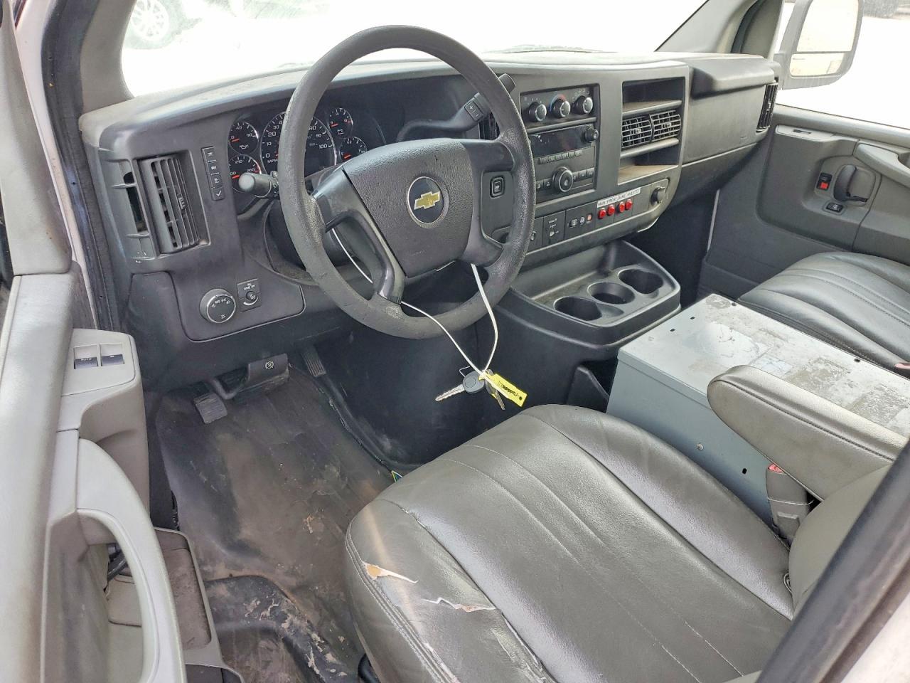 2014 Chevrolet Express 2500 Cargo Utility / Service Van