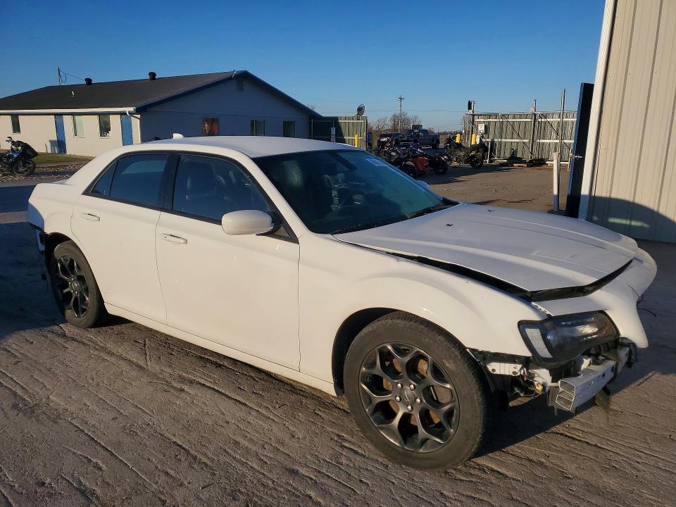 2019 Chrysler 300 s