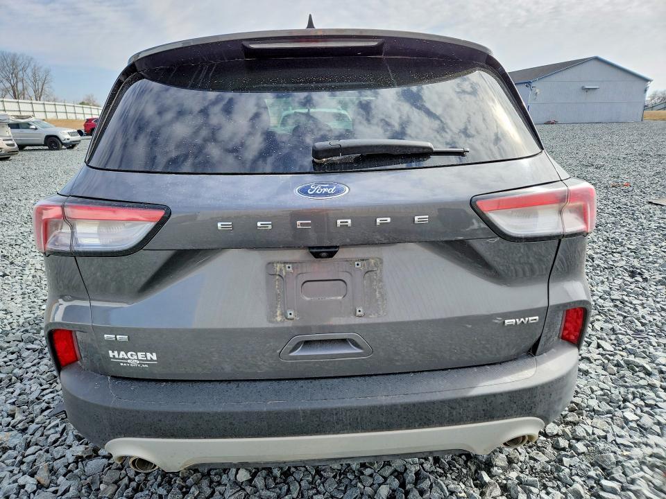 2021 Ford Escape se