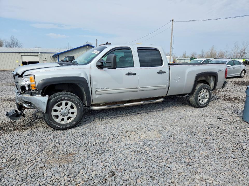 2011 Chevrolet Silverado K3500 LT