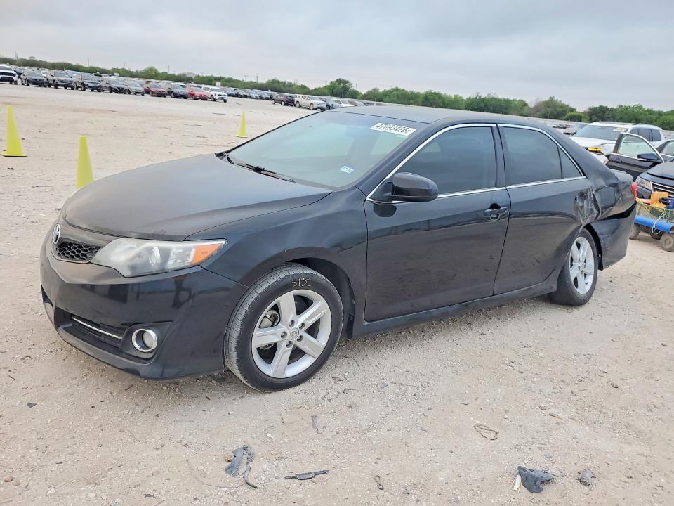 2014 Toyota Camry se