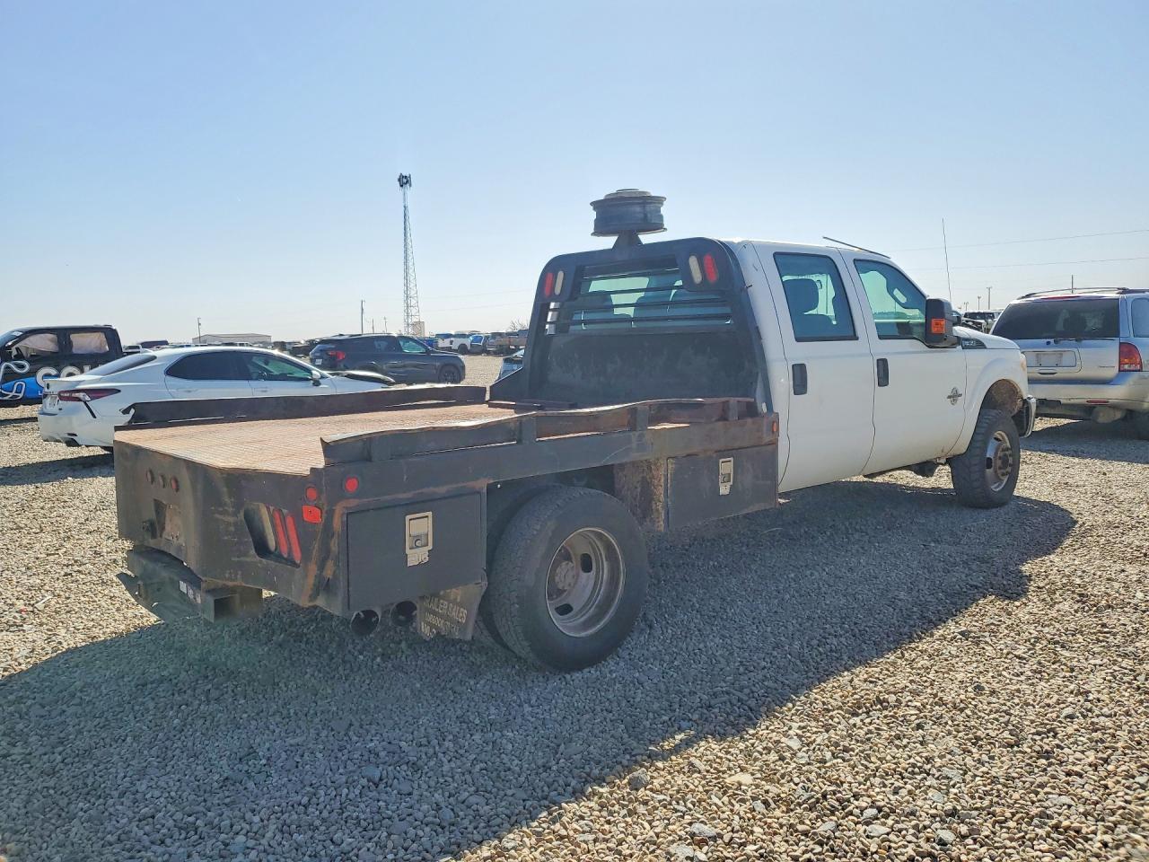 2015 Ford F350 Super Duty Flatbed Truck