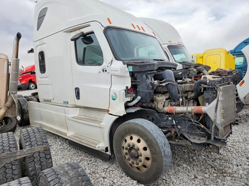 2022 Freightliner Cascadia 126 Semi Truck
