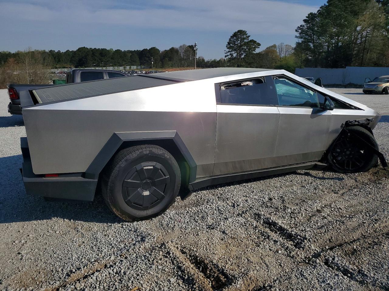 2024 Tesla Cybertruck