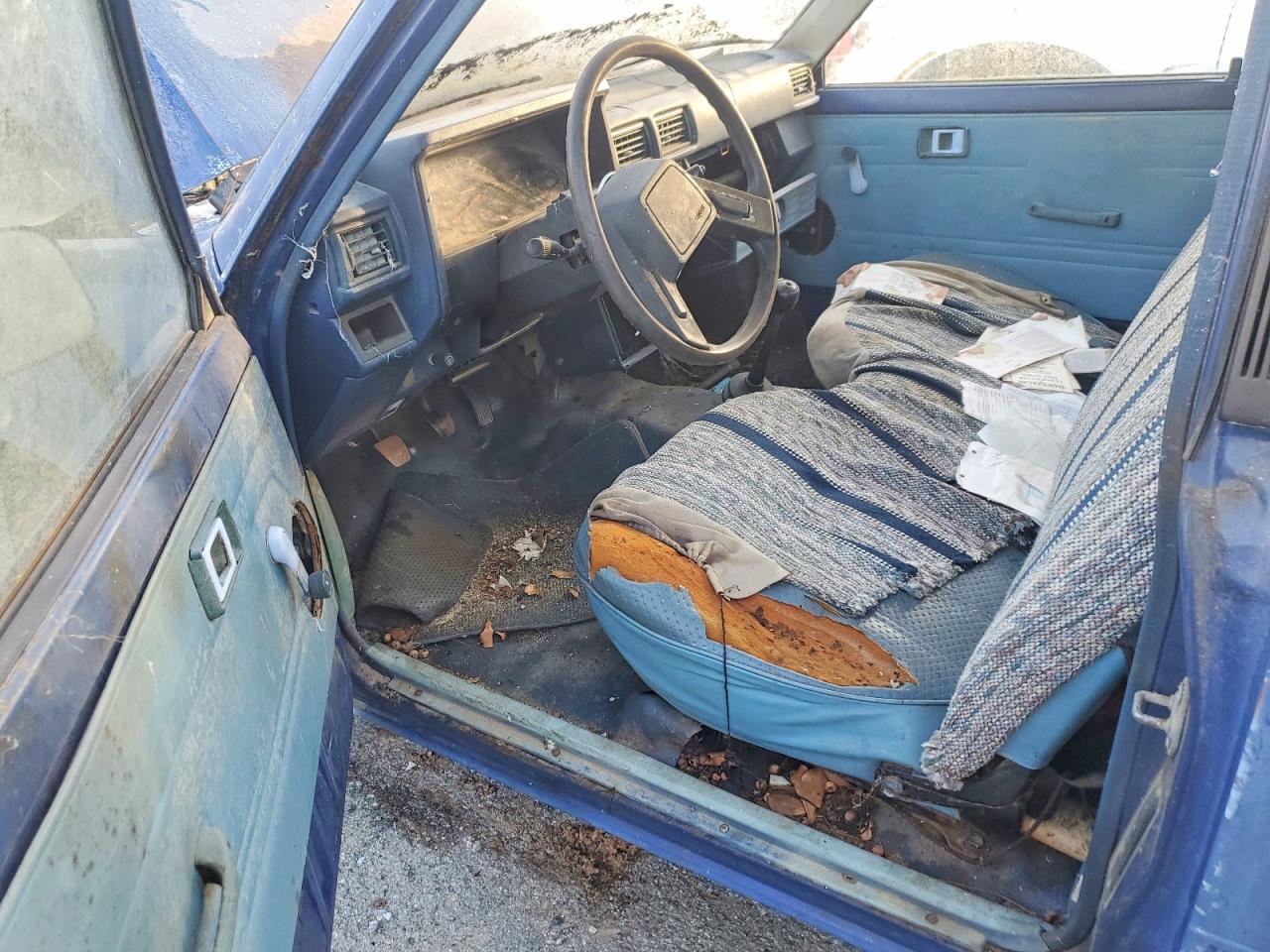 1984 Toyota Pickup Base