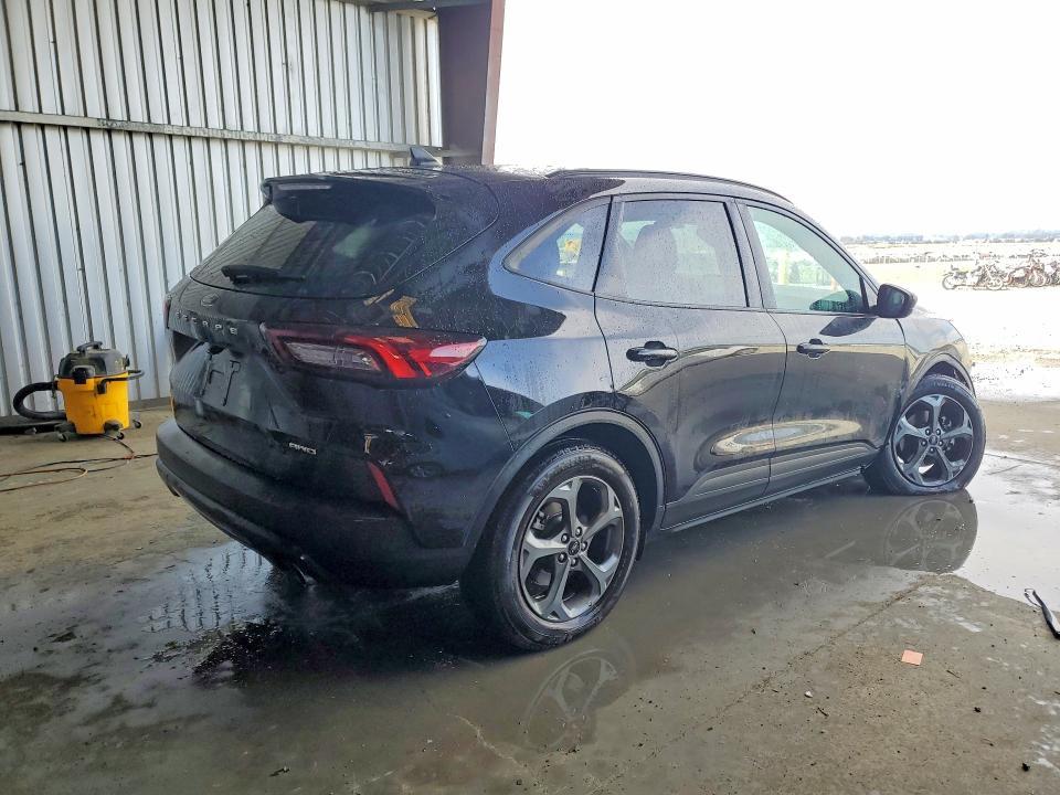 2025 Ford Escape st Line