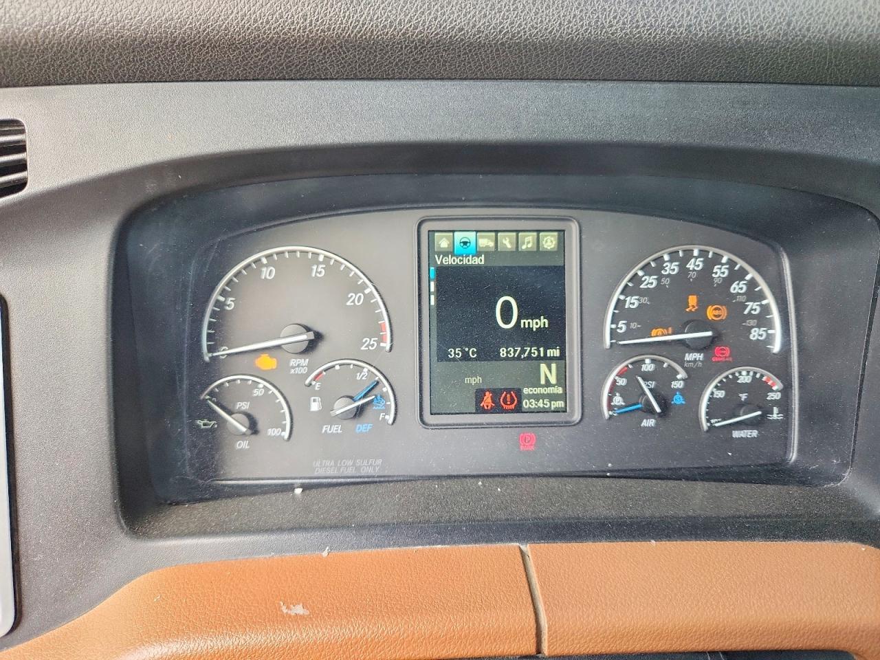 2020 Freigliner 2020 Freightliner Cascadia 126 Semi Truck