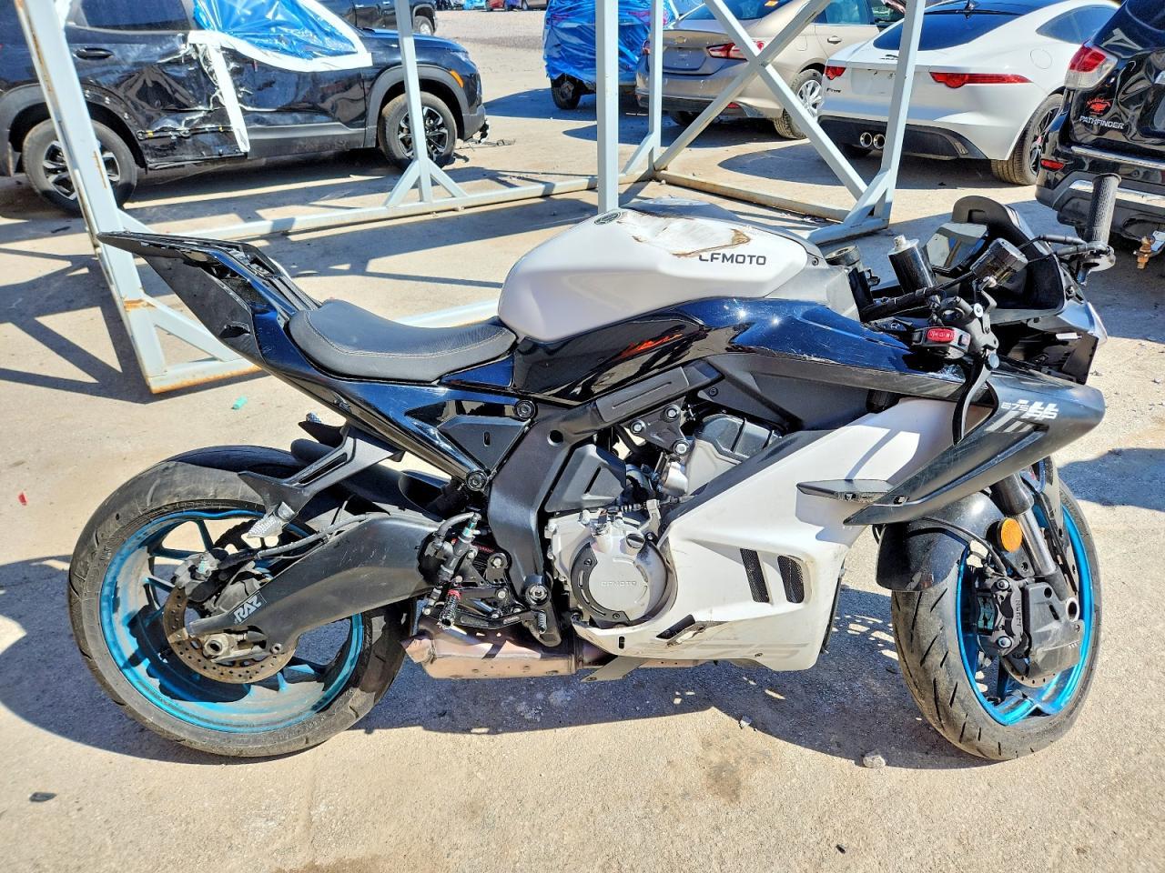 2025 Cf Moto 675SS