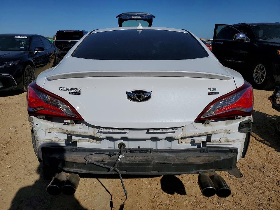 2015 Hyundai Genesis Coupe 3.8 R-spec