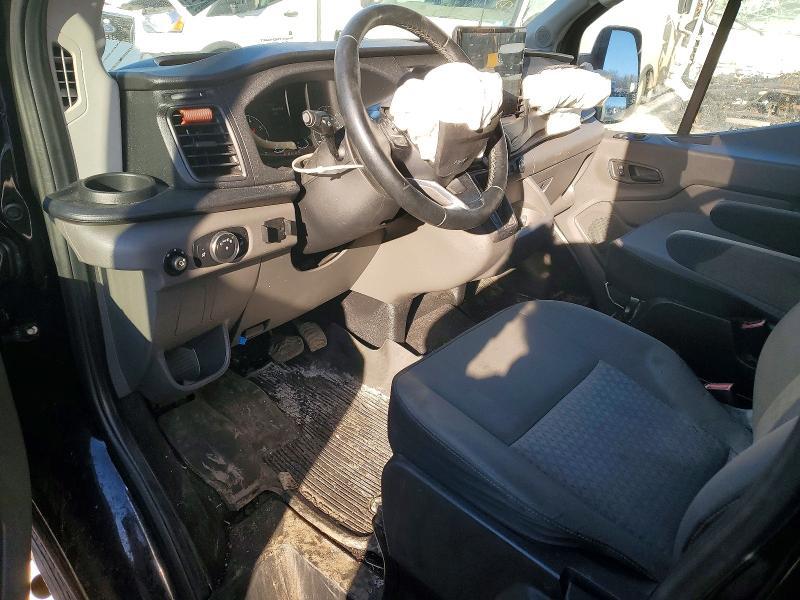 2022 Ford Transit BOX Truck