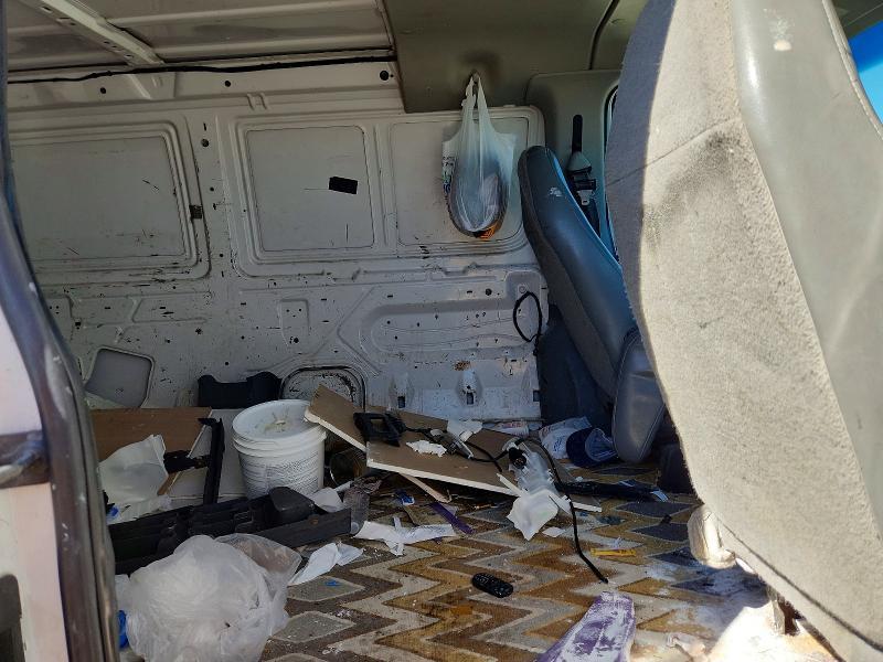 2005 Ford Econoline E150 van
