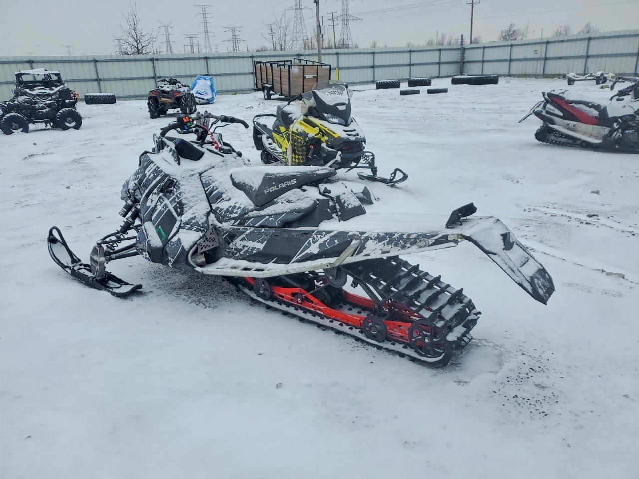 2017 Polaris Switchback Assault 8
