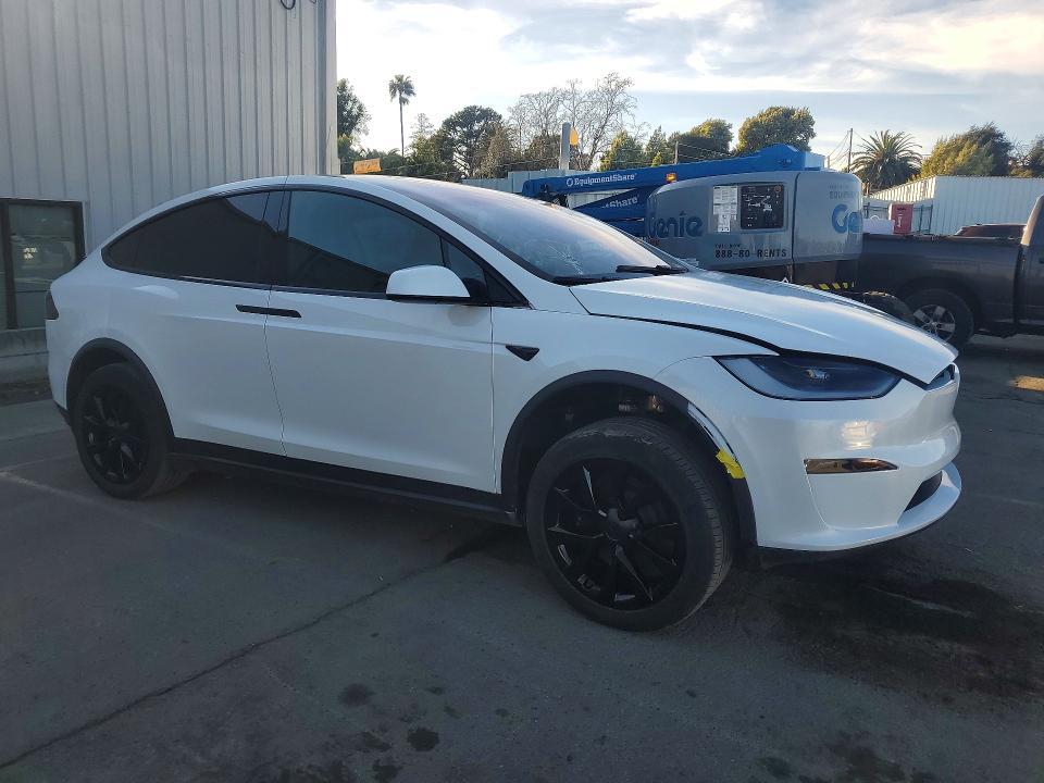 2024 Tesla Model x