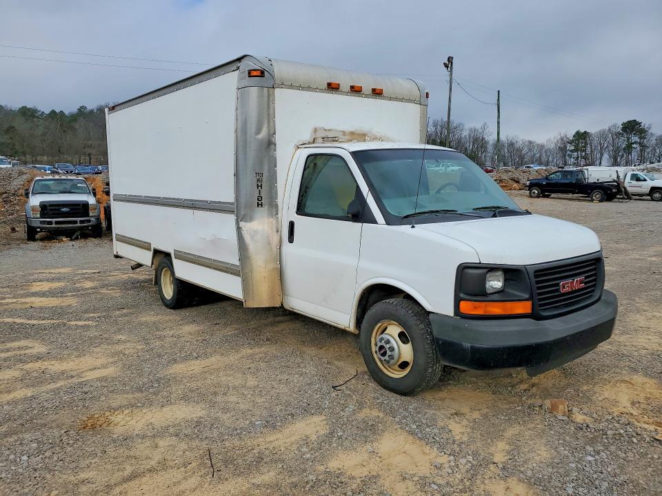 2006 GMC Savana Cutaway G3500