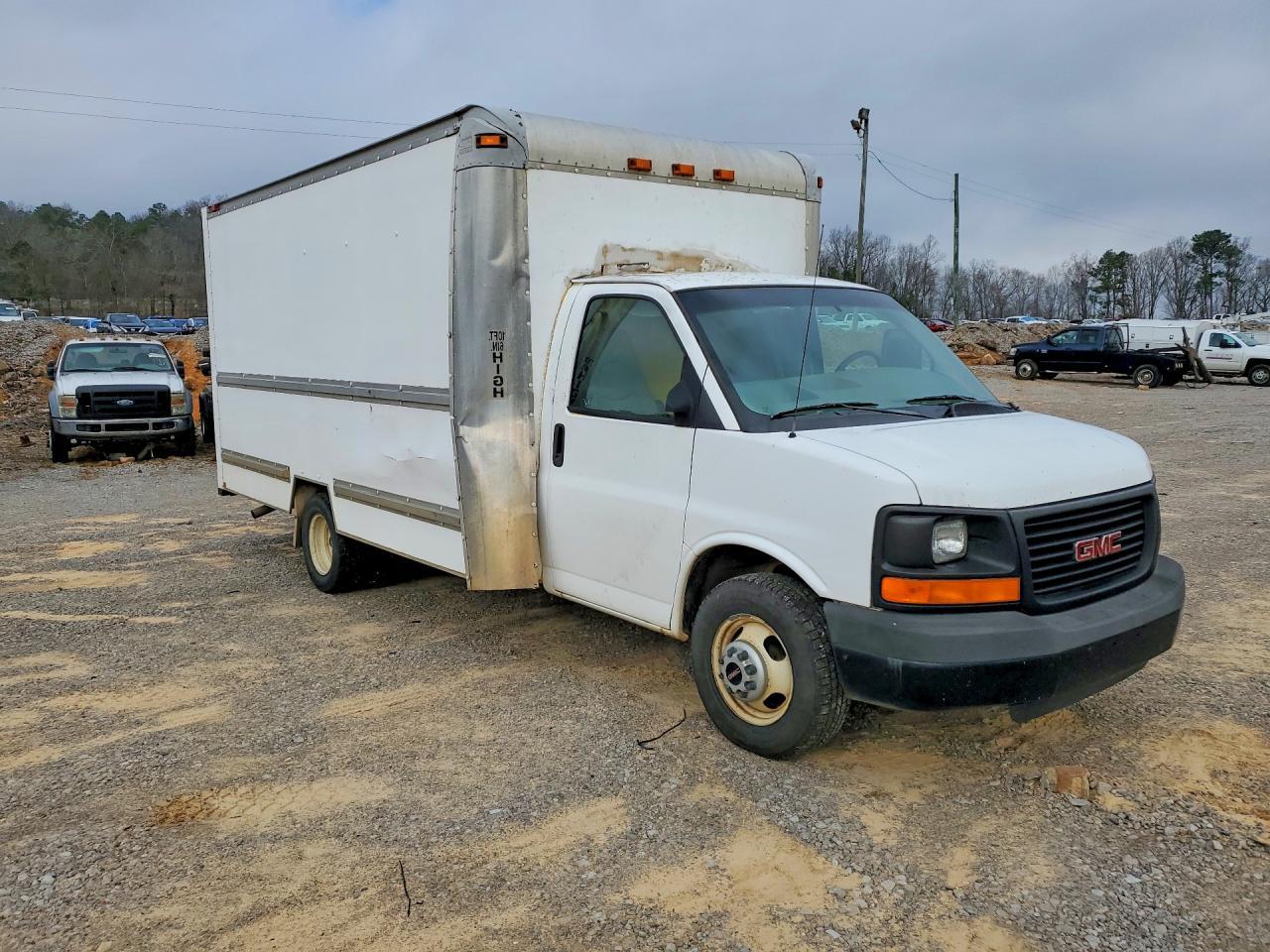 2006 GMC Savana Cutaway G3500