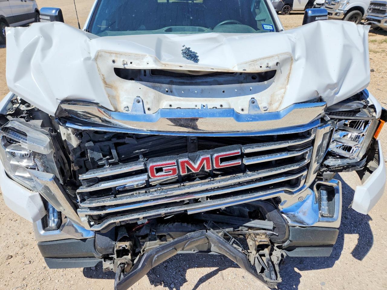 2020 GMC Sierra C2500 SLT