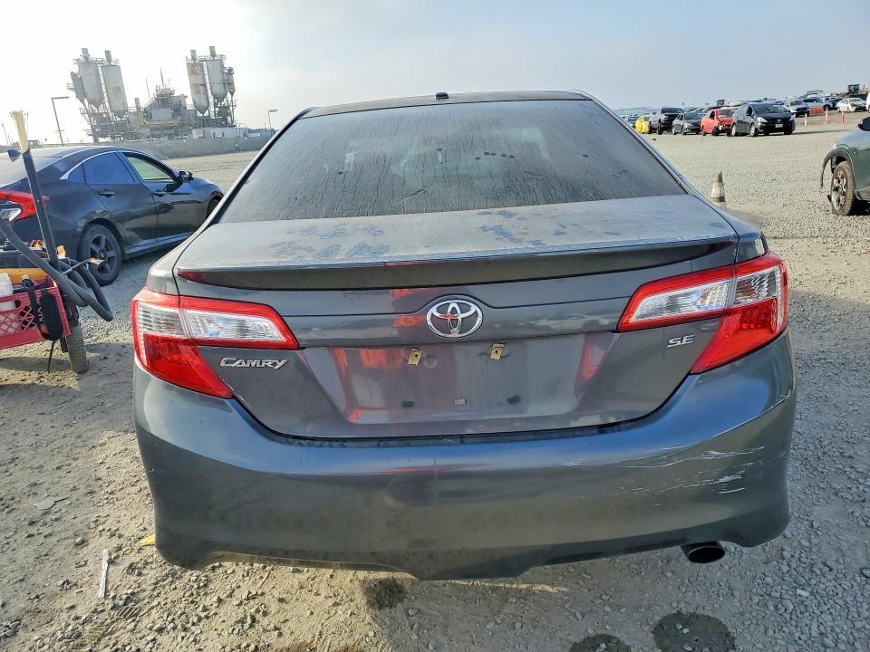 2012 Toyota Camry se