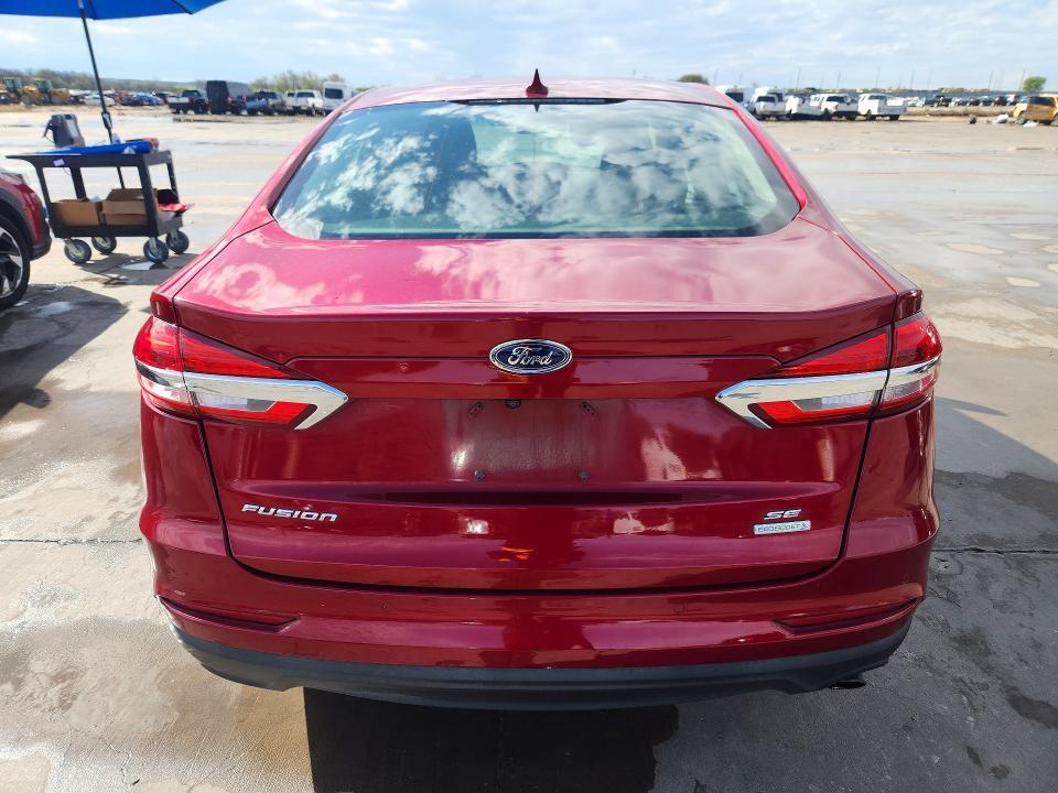 2019 Ford Fusion se