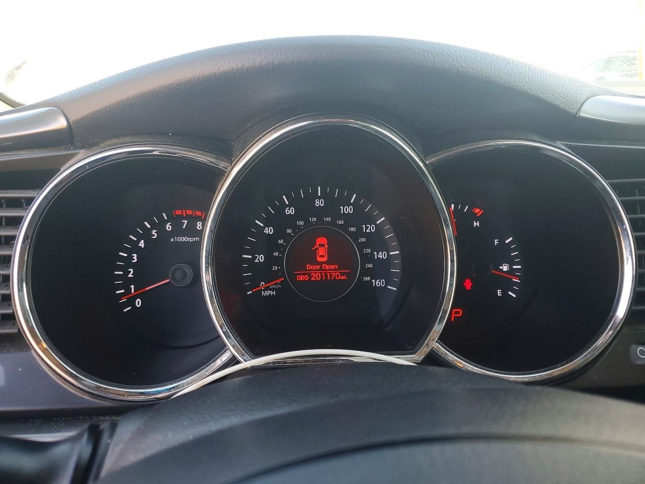 2011 KIA Optima lx
