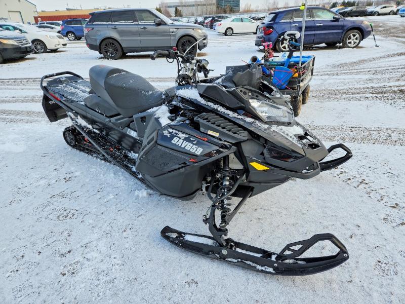2022 Skidoo Snowmobile