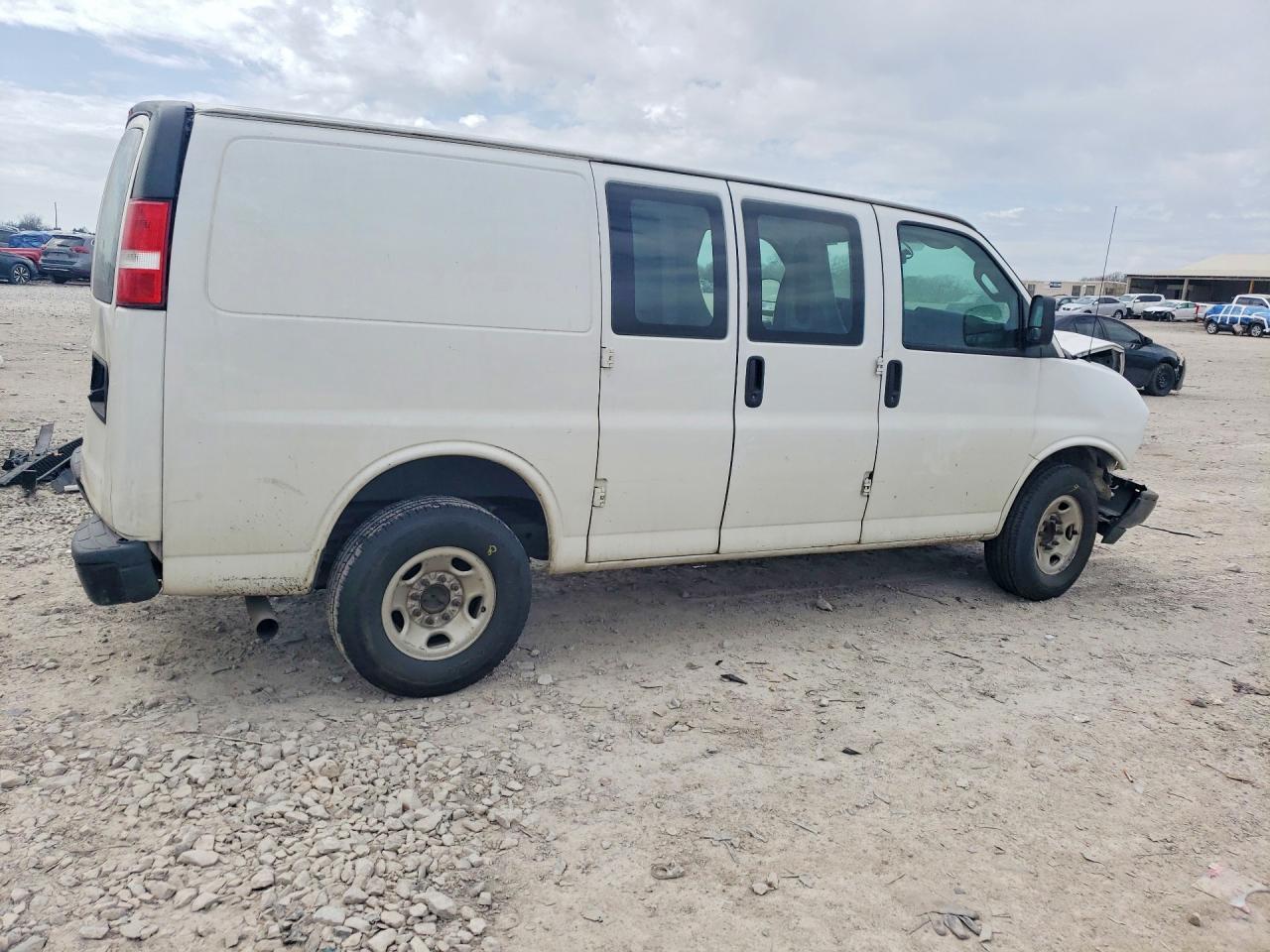 2018 Chevrolet Express 2