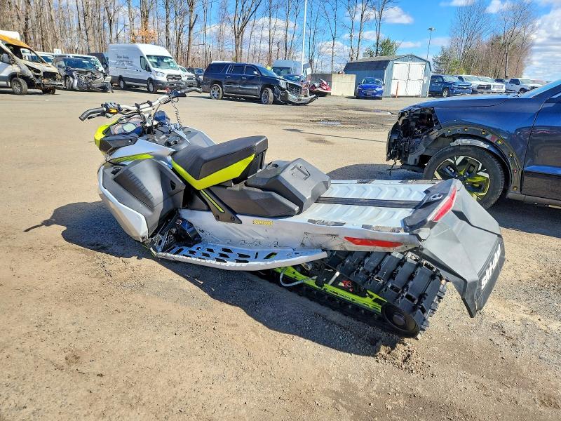 2018 Skidoo Snowmobile