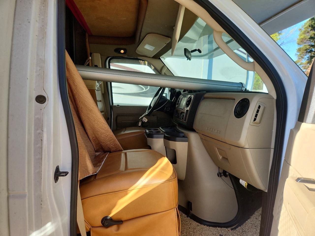 2011 Jayco 2010 Ford Greyhawk RV