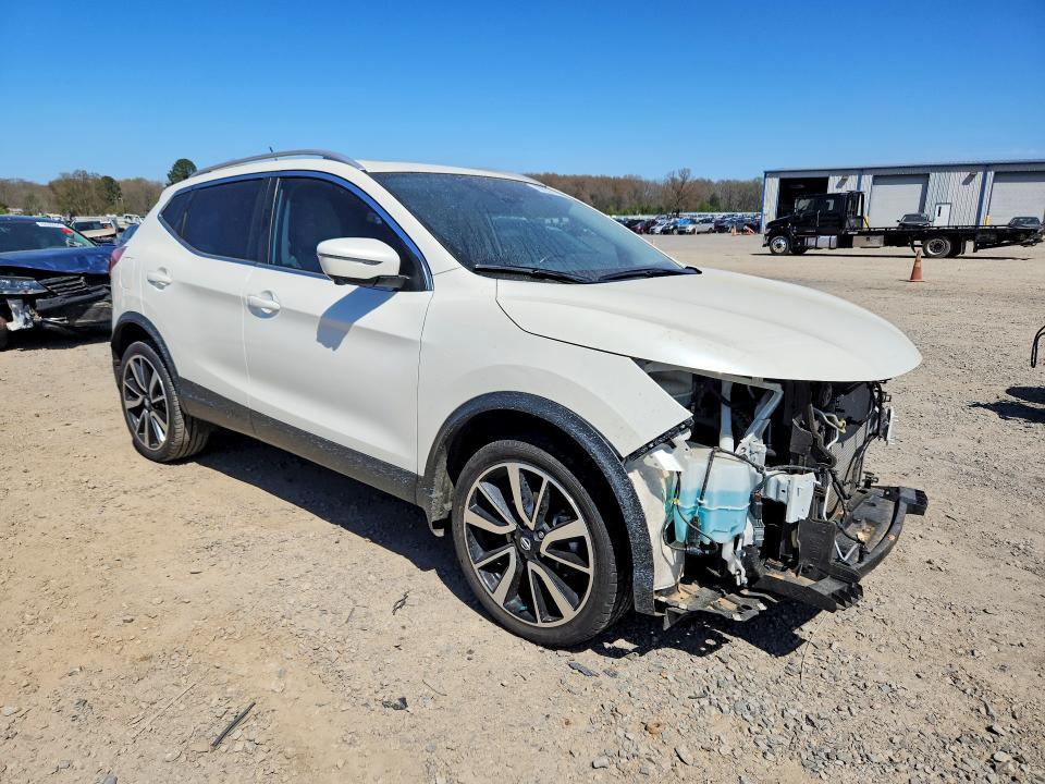 2017 Nissan Rogue Sport sl