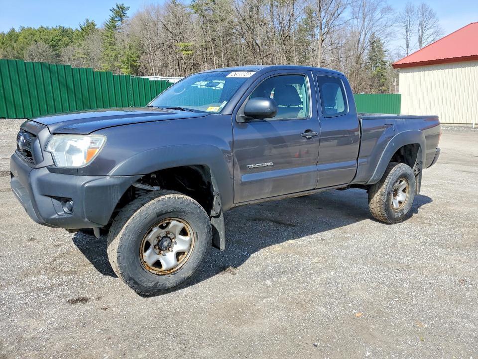 2013 Toyota Tacoma Base
