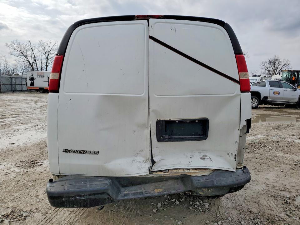 2015 Chevrolet Express G2500