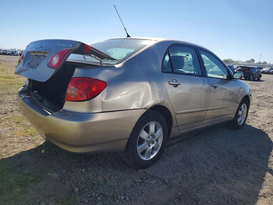 2005 Toyota Corolla le