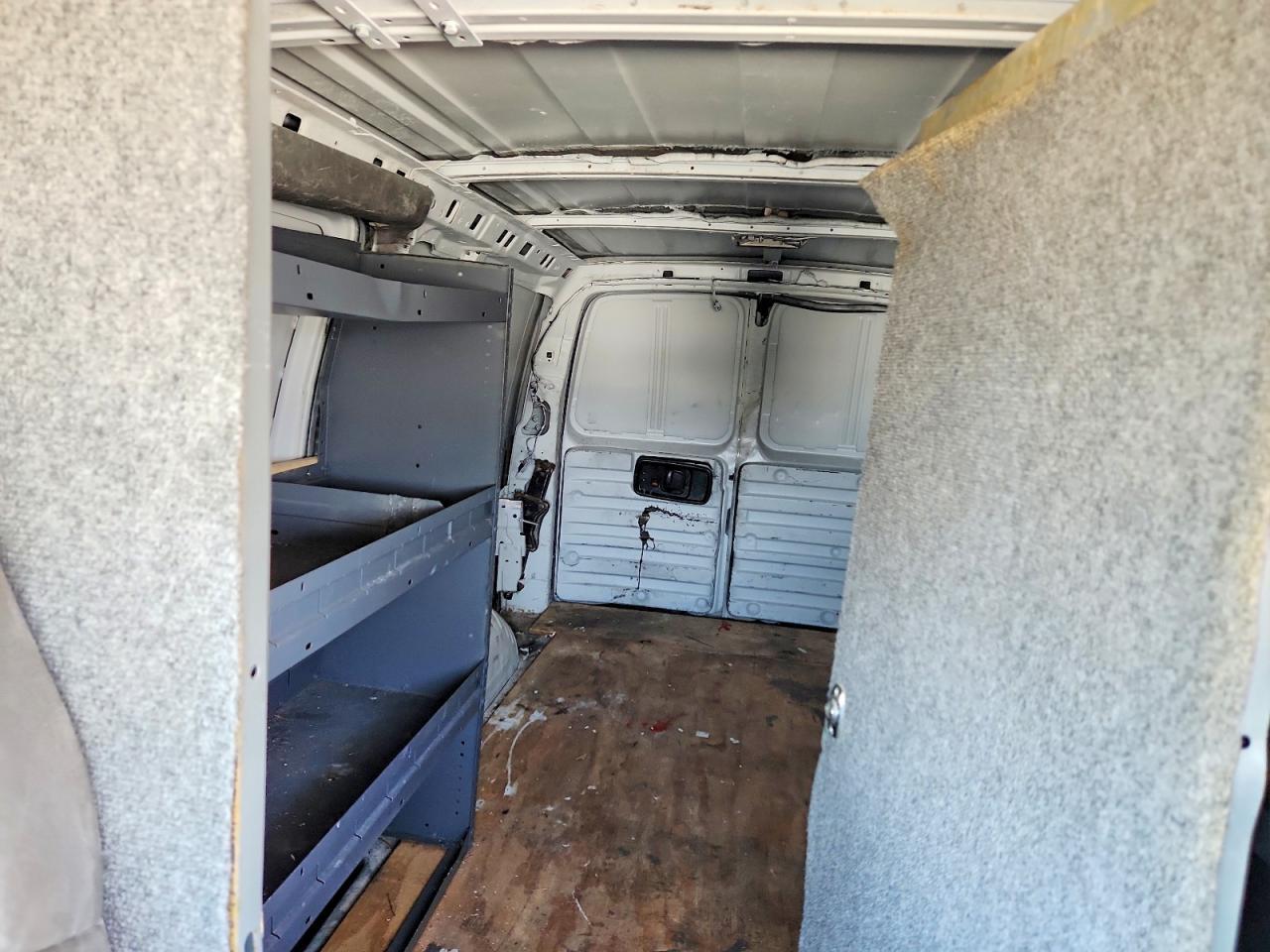 2004 Chev Express G2500